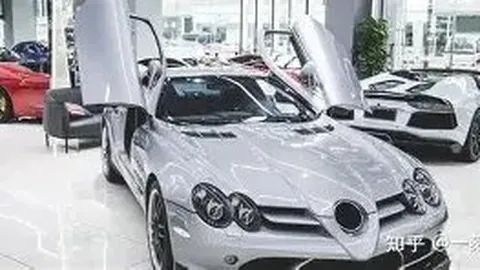 范爷酒店密会好友，戴口罩低调出行，病号服造型引人注目显憔悴